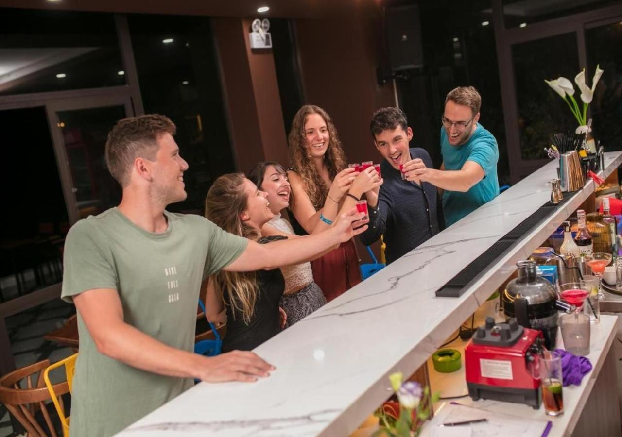 Catba Backpackers Hostel & Pool Bar Chan Chau Zewnętrze zdjęcie